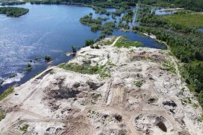 УФАС по ХМАО сорвало рекультивацию токсичной свалки у водозабора Нижневартовска: Рабочие не могут зайти на площадку