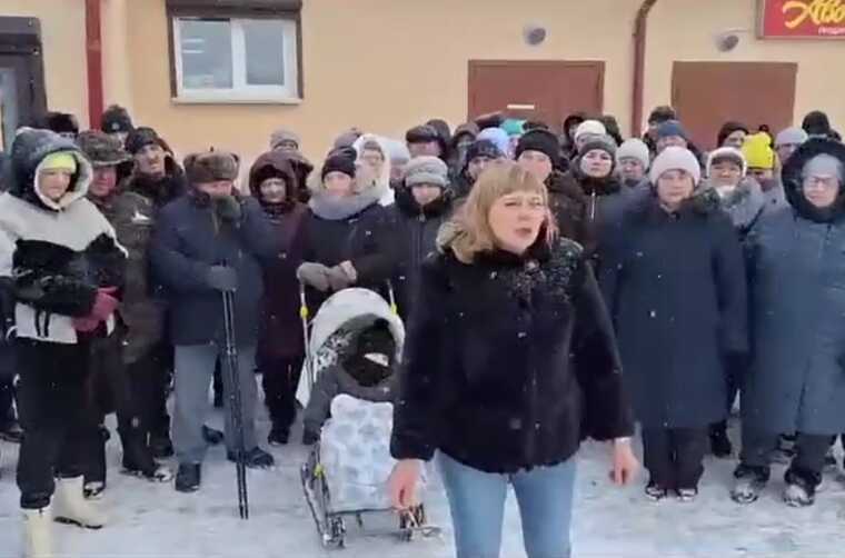 Жители Кузбасса на сходе требуют вернуться к поставкам качественного угля