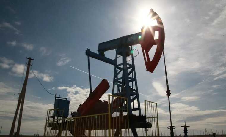 Альянс ОПЕК+ рассматривает отмену ограничений по добыче нефти