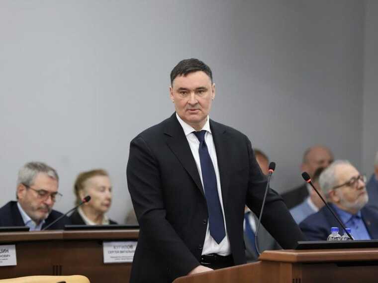 Иркутск без удобств, но со стратегией: мэр Болотов пошёл на второй срок — туалеты не дошли