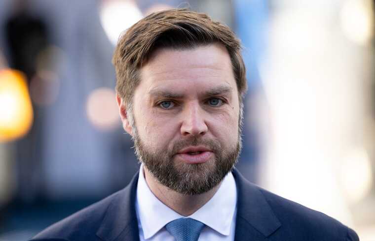 Вэнс заявил, что Россия не может рассчитывать на украинские территории вне её контроля