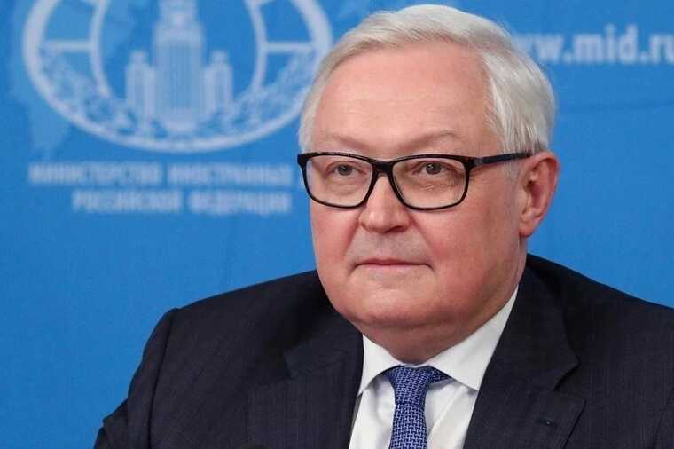 Замглавы МИД РФ Рябков потребовал от Запада остановить конфликт на Украине