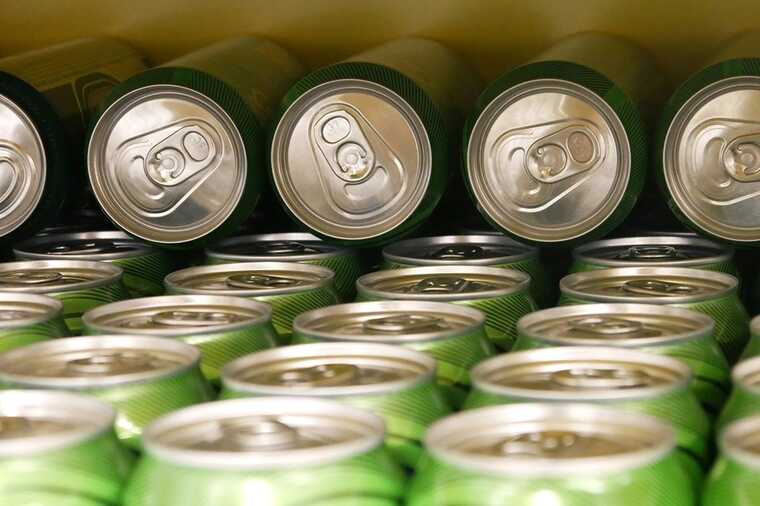 За продажу энергетических напитков подросткам теперь грозит штраф до 500 тысяч рублей