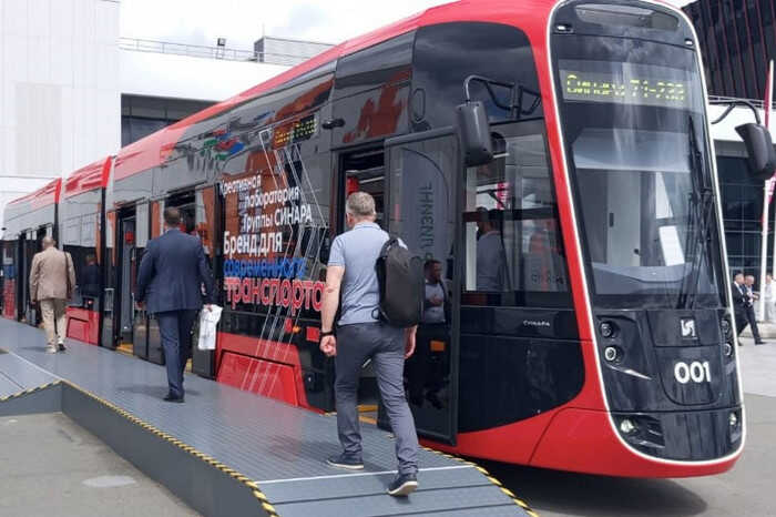 Екатеринбург инвестирует в транспорт будущего: беспилотные трамваи и линия метро до аэропорта