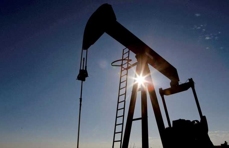 Плавающий потолок цен на российскую нефть может быть установлен на 15 процентов ниже рыночной цены
