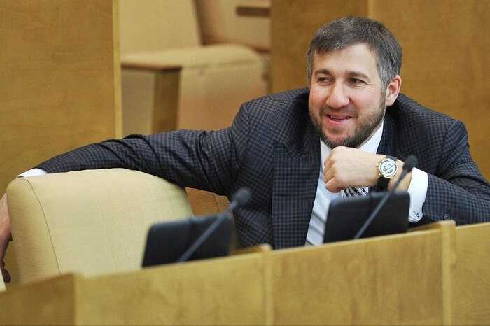 «Мальтийский» орден депутата Григория Аникеева: двойное гражданство и миллиарды за границей
