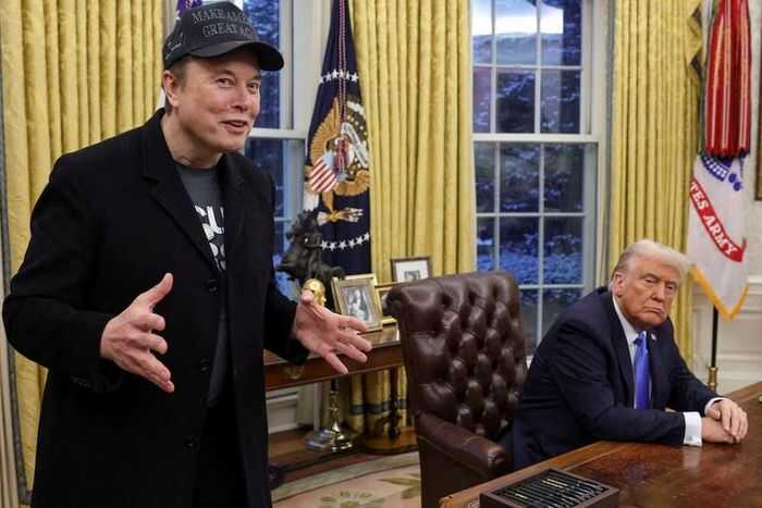 Трамп хотел разорвать госконтракты с Маском, но ревизия признала их критически важными для правительства