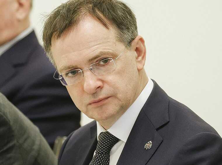 Владимир Мединский внедряет идеологию Кремля под прикрытием истории