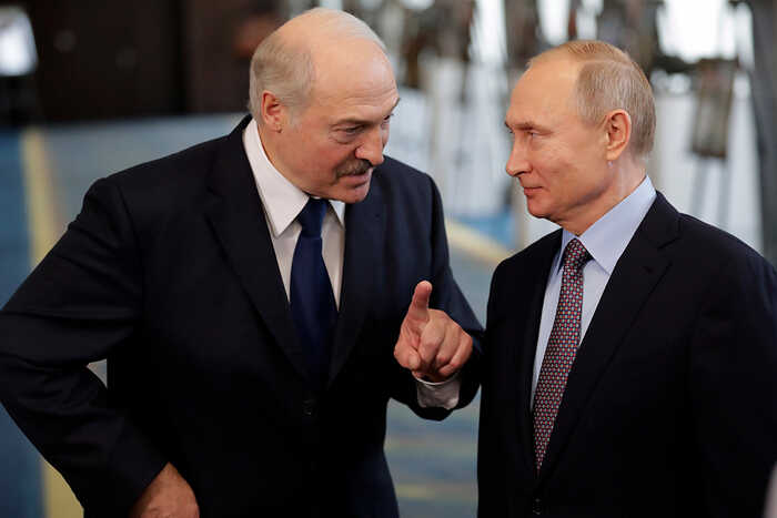 Минск просит у Москвы новые кредиты: дефицит бюджета и нефтянка требуют поддержки