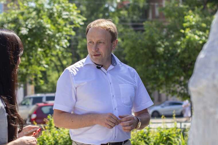 Депутат Алексей Распутин через подставных лиц контролирует убыточный строительный бизнес с судовыми спорами в Иркутске