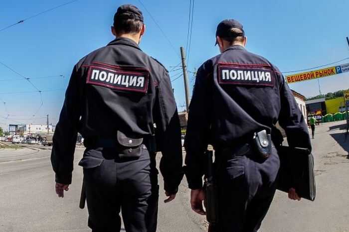 В Москве на железнодорожной станции подростки устроили вооружённую стычку