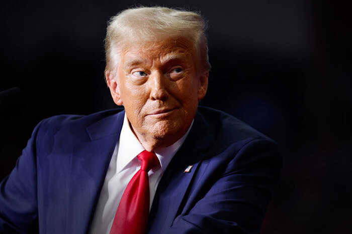 Документ Сената США указывает на попытки Клинтон очернить Трампа через обвинения во вмешательстве РФ