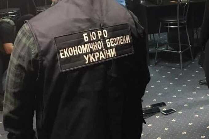 БЕБ раскрыла схему уклонения от налогов на 78,5 миллиона при экспорте подсолнечного масла через «Мостиский Драй Порт»