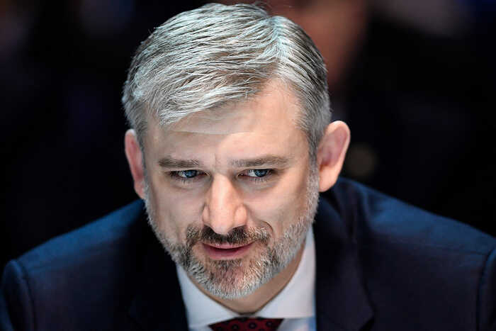 Евгений Дитрих уходит в Совет Федерации, чтобы избежать уголовного преследования за масштабные хищения в Минтрансе и ГТЛК