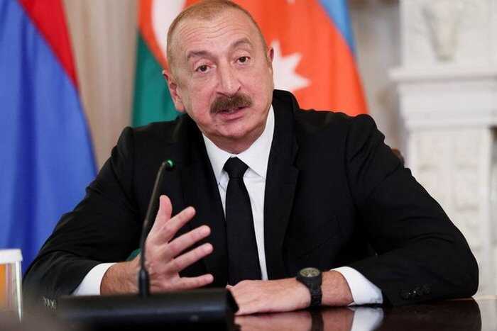 Президент Азербайджана потребовал от Москвы наказать виновных в катастрофе самолёта AZAL