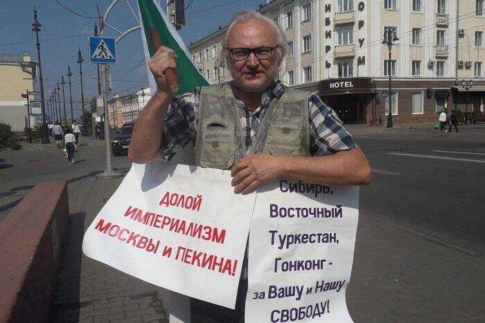 Осужденный журналист из Томска пожаловался на пытку шумом от радио