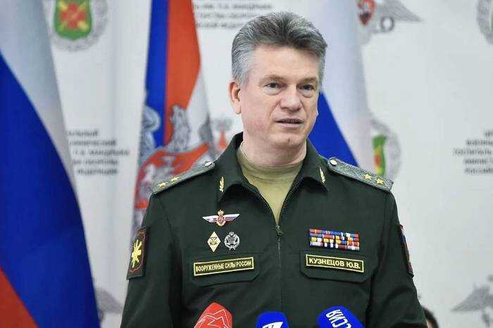 У бывшего начальника кадров Минобороны Юрия Кузнецова отбирают драгоценности, монеты и недвижимость
